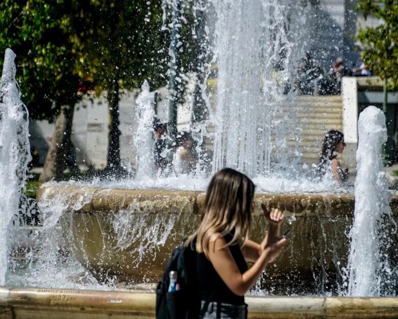 Καιρός: Με υψηλές θερμοκρασίες και ισχυρούς βοριάδες η νέα εβδομάδα – «Κοκκινίζει» από την Πέμπτη και μετά ο υδράργυρος
