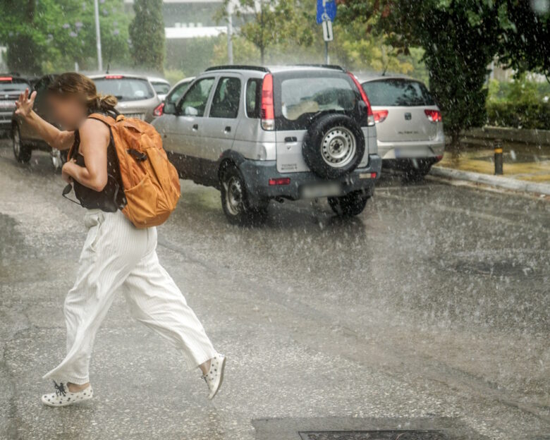 Καιρός αύριο: Βροχές σχεδόν σε όλη τη χώρα – Ισχυρές καταιγίδες στην κεντρική Μακεδονία