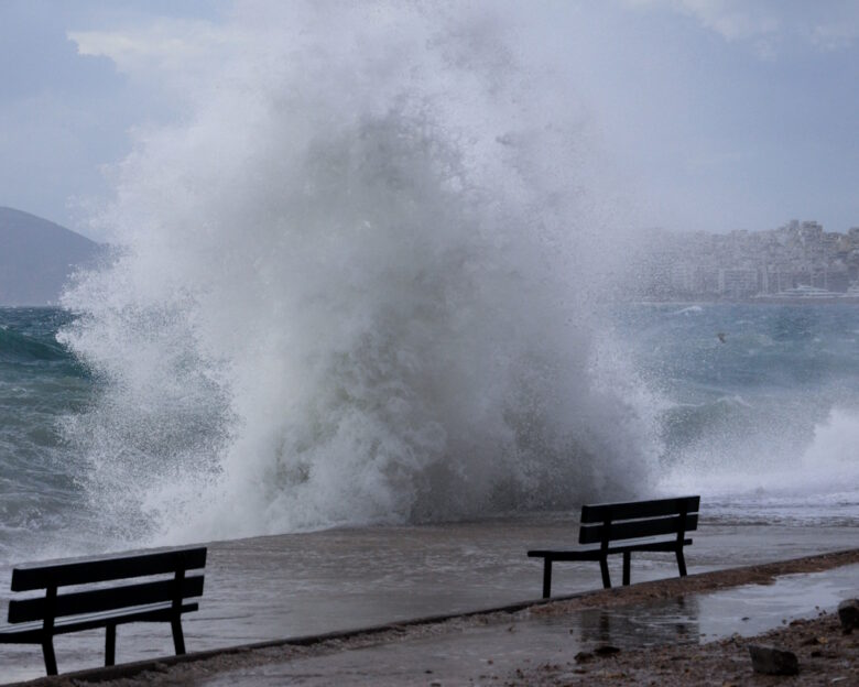 Καιρός: Ριπές που άγγιξαν τα 100 χιλιόμετρα στην Τήνο – Οι 8 ισχυρότερες το Σάββατο