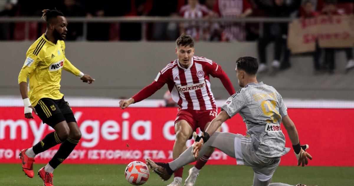 “Mars is pushing Valencia for Sergi Canos” writes Marca