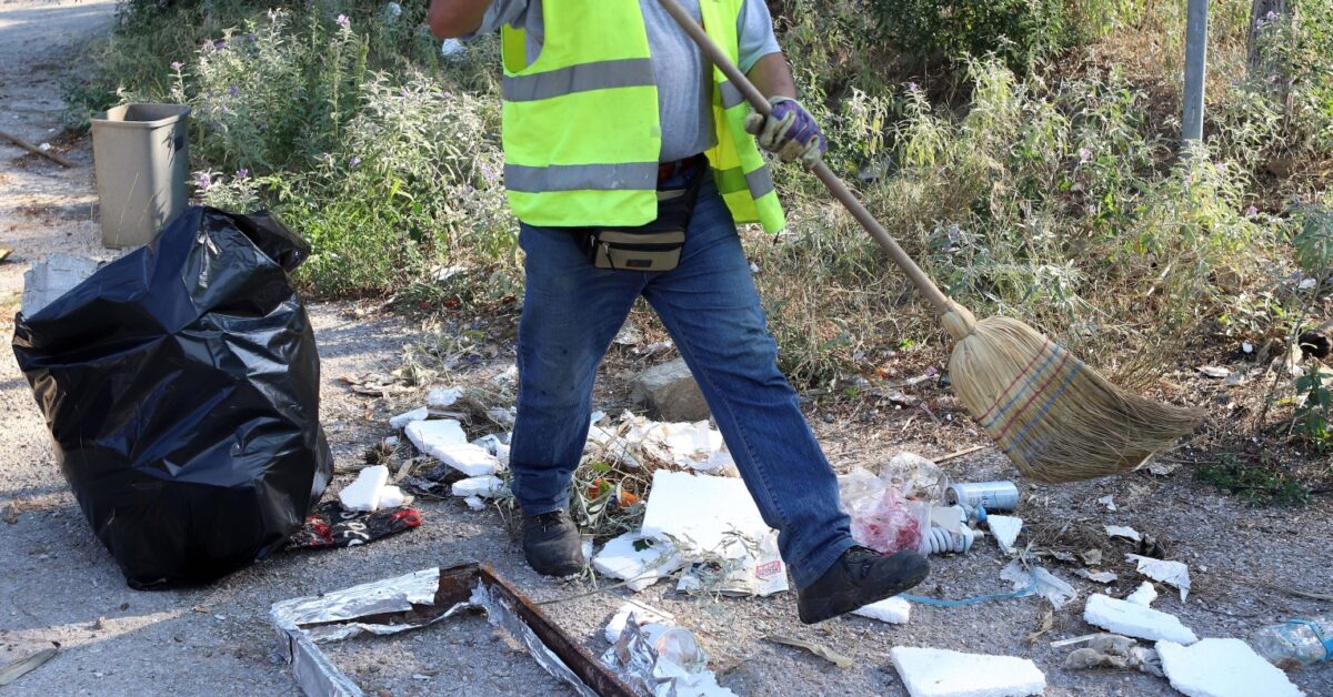 Υπάλληλος καθαριότητας