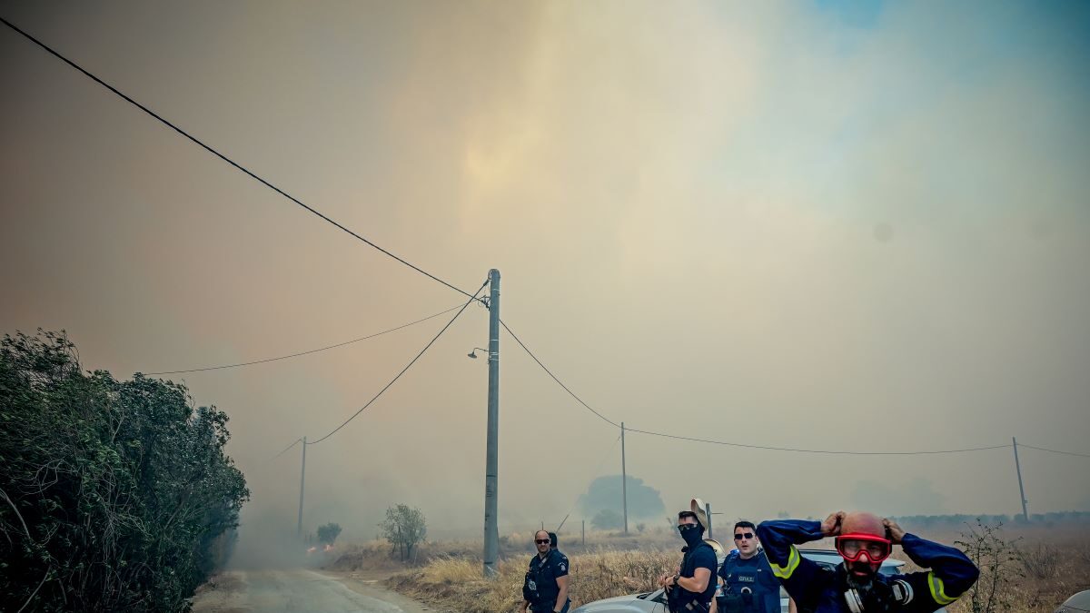 Φωτιά στην Κερατέα
