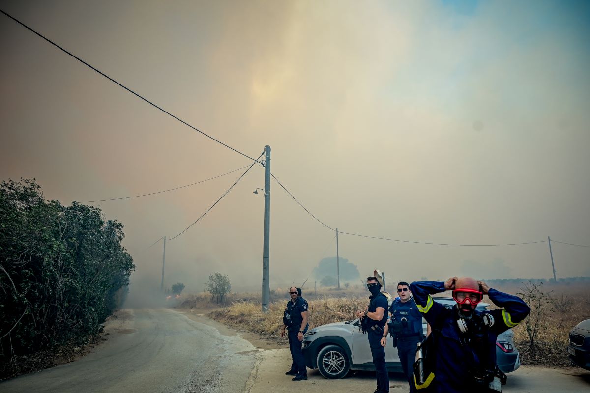 Φωτιά στην Κερατέα