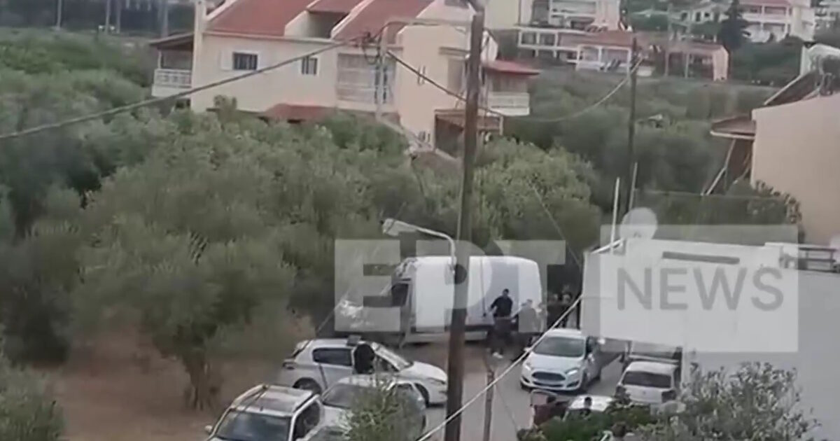 Κιάτο: Βίντεο ντοκουμέντο από την επιχείρηση της ΕΛΑΣ σε σπίτι οπλοστάσιο απόστρατου της Πολεμικής Αεροπορίας