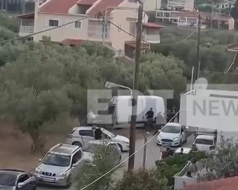 Κιάτο: Βίντεο ντοκουμέντο από την επιχείρηση της ΕΛΑΣ σε σπίτι οπλοστάσιο απόστρατου της Πολεμικής Αεροπορίας