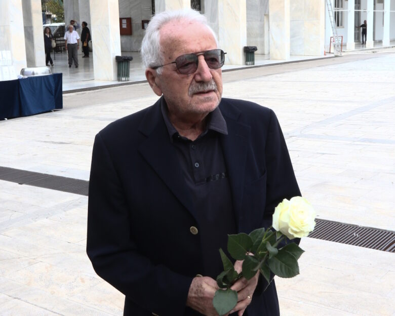 Πένθος για τον Κώστα Γείτονα – Πέθανε η σύζυγος του ιστορικού στελέχους του ΠΑΣΟΚ