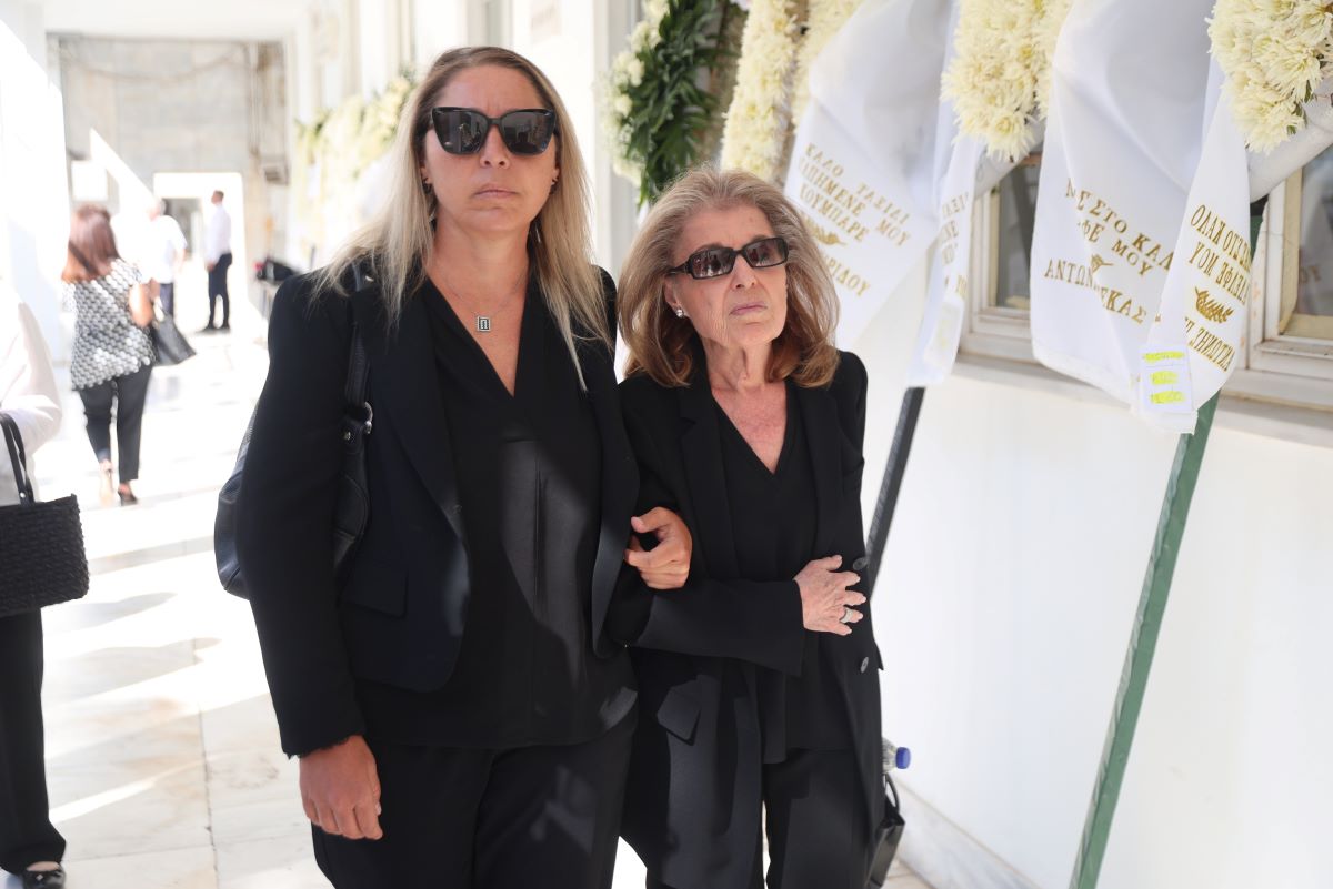 Κηδεία του Δημήτρη Κωνσταντάρα