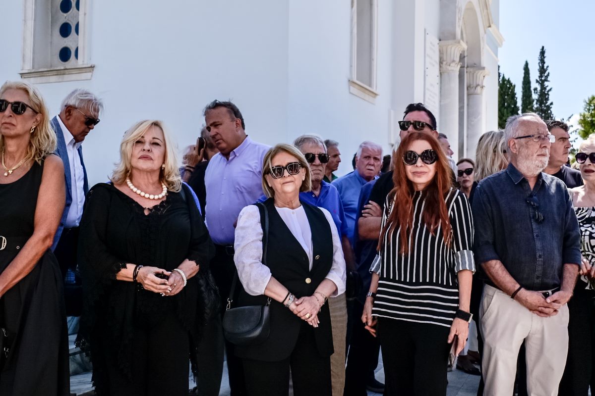 Κηδεία Δημήτρη Κωνσταντάρα
