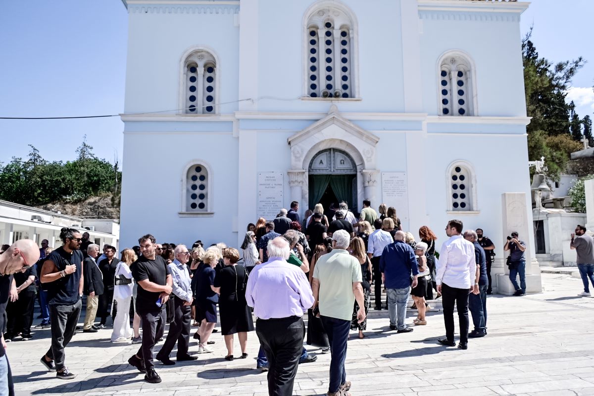 Κηδεία του Δημήτρη Κωνσταντάρα