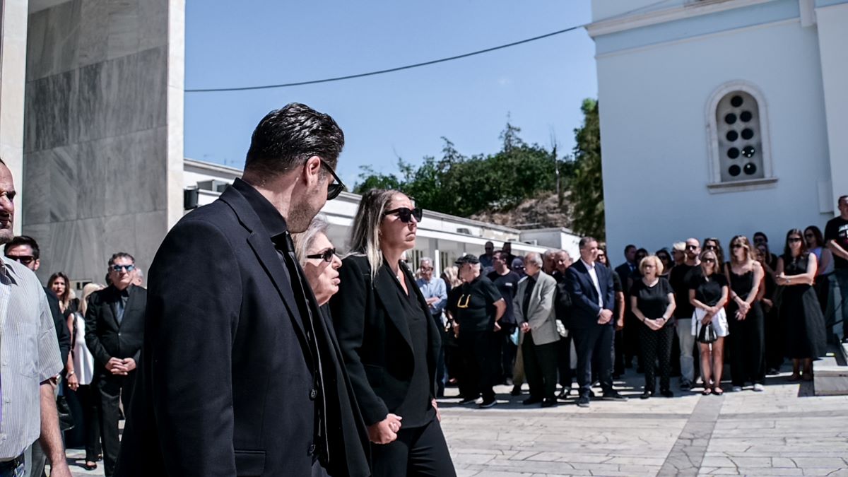 Κηδεία του Δημήτρη Κωνσταντάρα