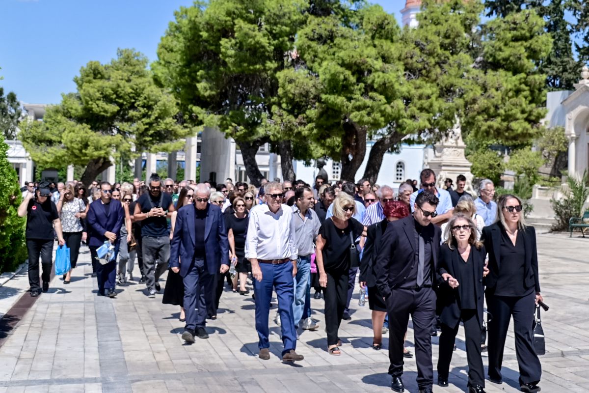Κηδεία Δημήτρη Κωνσταντάρα