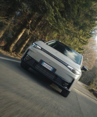 Leapmotor: Και τετρακίνητη, πανίσχυρη έκδοση του ηλεκτρικού C10