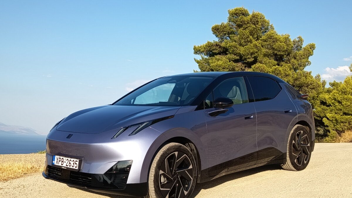 lynk-co-02