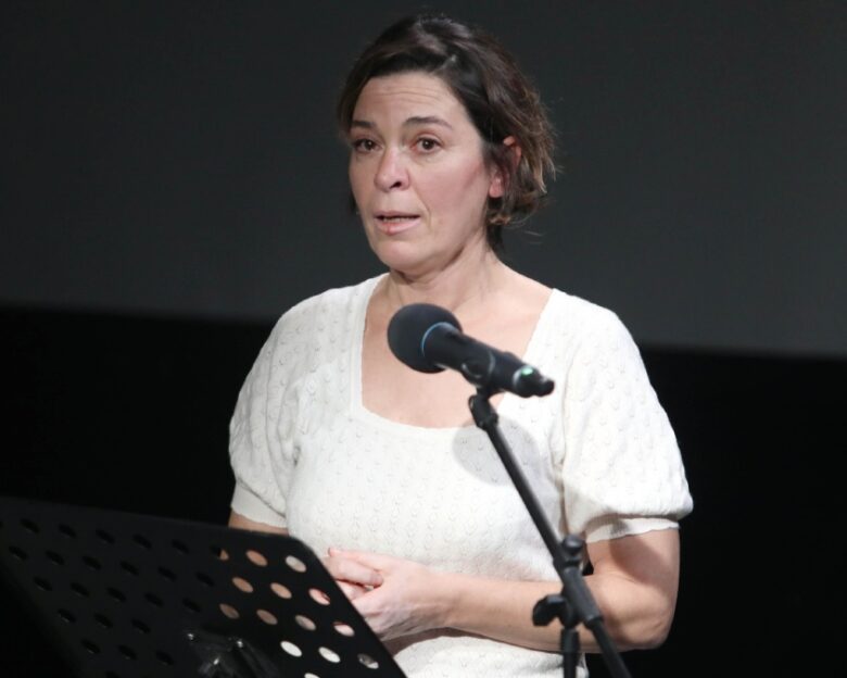 Μαρία Πρωτόπαππα: «H Επίδαυρος αντιμετωπίζεται ως ιερό άβατο που κινδυνεύει να μολυνθεί από τις γυναίκες»
