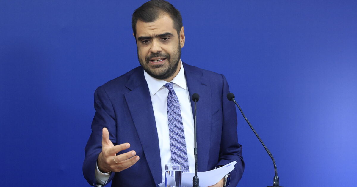 A 28 -year -old was identified with threatening messages to Pavlos Marinakis