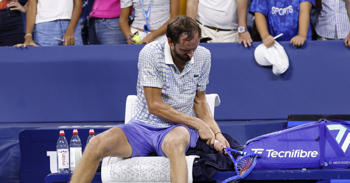 Medvedev disrupted his racket after Bonci’s exclusion in US Open