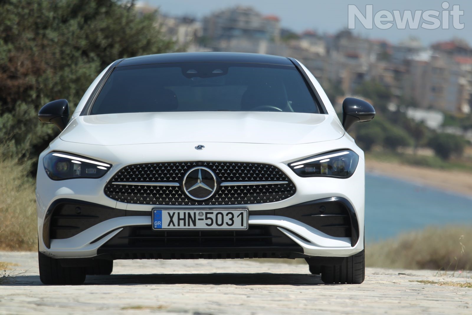 Αριστοκρατικός χαρακτήρας, υψηλή ποιότητα κατασκευής, τεχνολογία αιχμής, πολυτελής καμπίνα
