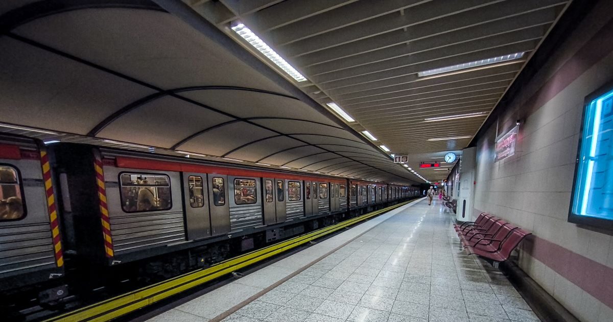 Kyranakis: From September 13th 24 -hour operation on metro buses and trams every Saturday
