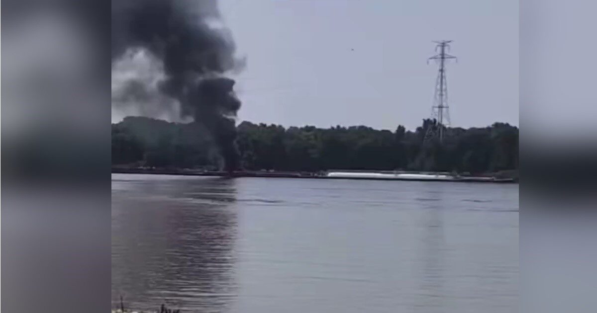 USA: crashed helicopter on a barge in Mississippi – unknown if there are victims