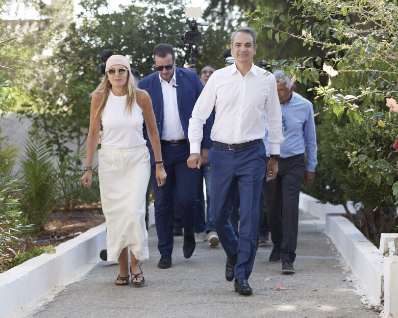 Κυριάκος Μητσοτάκης: Η μέρα του Δεκαπενταύγουστου είναι αφιερωμένη σε όσους μας κρατούν ασφαλείς
