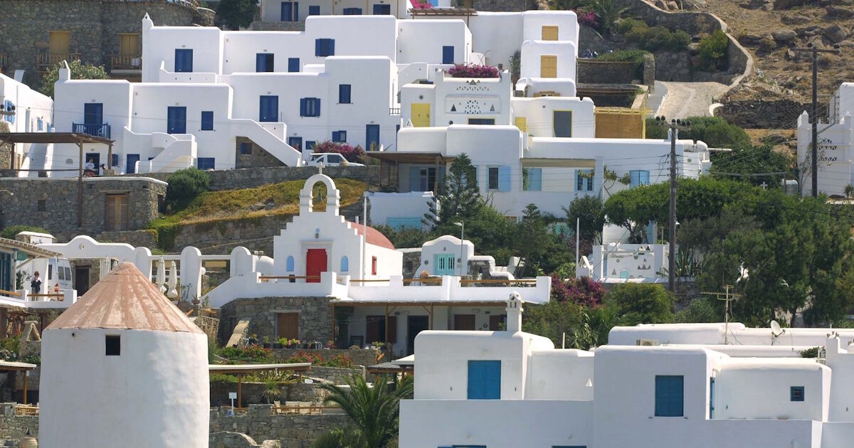 AADE – Summer Business: Mass Checks, “bells” and padlocks on the Aegean islands