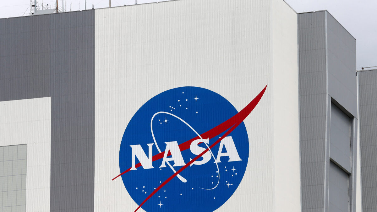 Το λογότυπο της NASA στο Κέντρο Διαστημικών Πτήσεων Κένεντι στον Διεθνή Διαστημικό Σταθμό στο Ακρωτήριο Κανάβεραλ