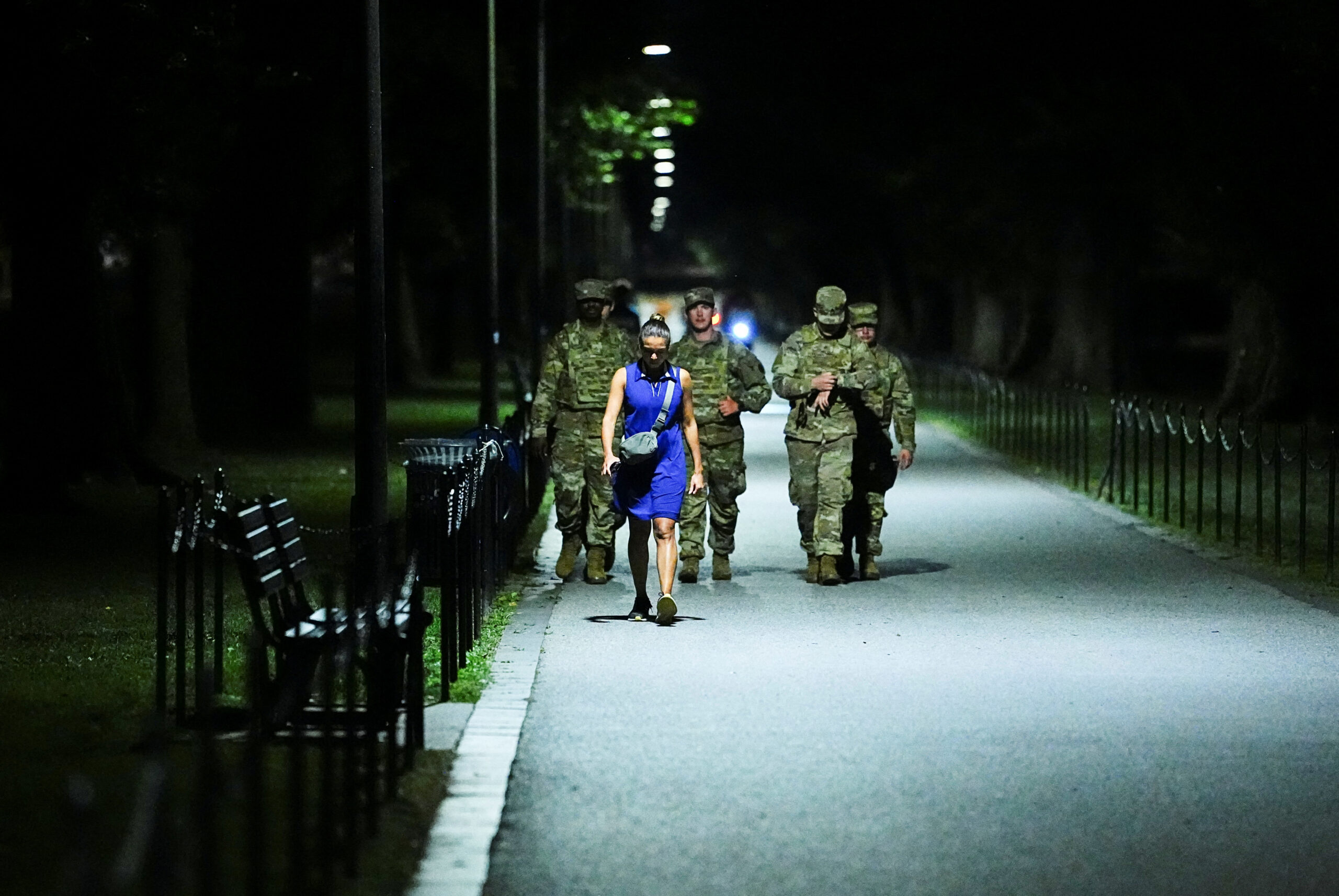 Μέλη της Εθνικής Φρουράς της Δυτικής Βιρτζίνια περιπολούν στην Ουάσιγκτον