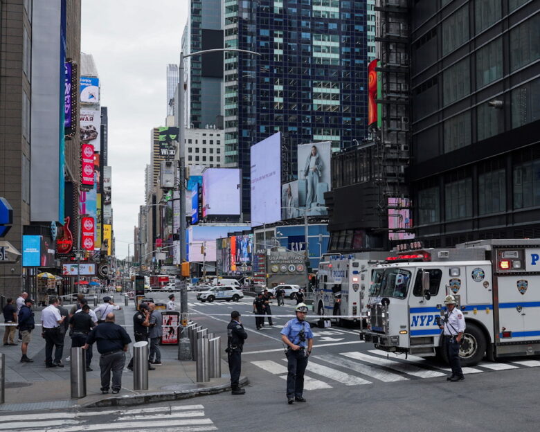 Νέα Υόρκη: Αποκλεισμένη η Times Square λόγω ύποπτου δέματος