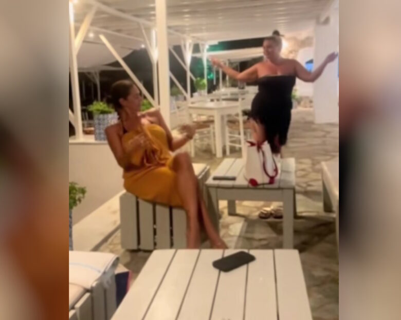 Δανάη Μπάρκα και Νόνη Δούνια τα «έσπασαν» σε εστιατόριο στη Σύρο – Δείτε βίντεο με τον ξέφρενο χορό τους
