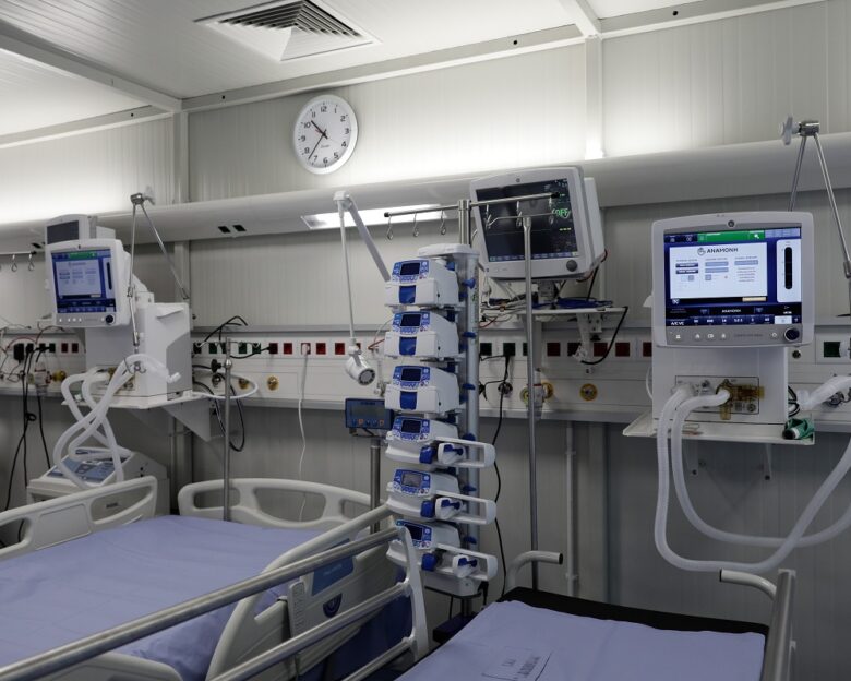 Άνοιξε τα μάτια του ο 15χρονος Δημήτρης μετά τη μεταμόσχευση – Χαμόγελα αισιοδοξίας μετά την περιπέτεια από θερμοπληξία