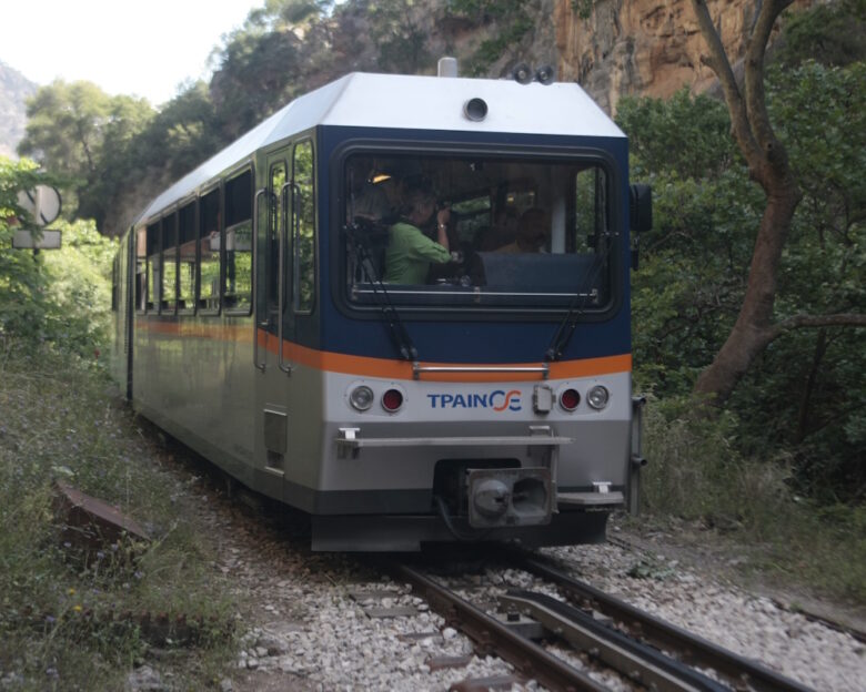 Ταλαιπωρία για επιβάτες του οδοντωτού στα Καλάβρυτα – Ακινητοποιήθηκε λόγω βλάβης