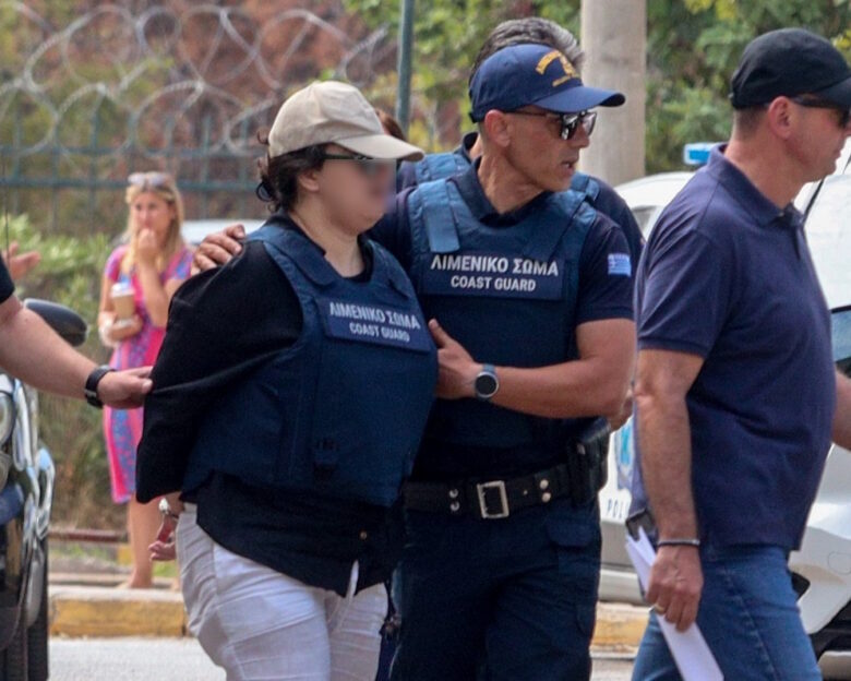 Παλαιό Φάληρο: «Θεώρησα ότι η Τζένα ήταν νεκρή, πανικοβλήθηκα» είπε στην απολογία της η 32χρονη μητέρα με δάκρυα στα μάτια