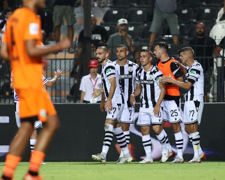ΠΑΟΚ – Ατρόμητος 1-0: Δεν άντεξαν οι δέκα Περιστεριώτες στην Τούμπα και «λύγισαν» από το γκολ του Δημήτρη Πέλκα