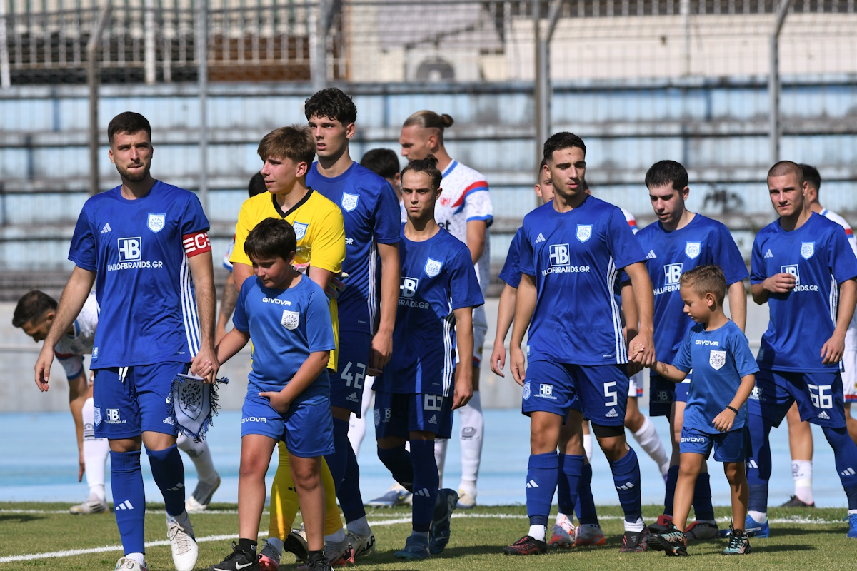 Οι παίκτες του ΠΑΣ Γιάννινα στο ματς Κυπέλλου με τον Βόλο (ΦΩΤΟ ΛΕΩΝΙΔΑΣ ΜΠΑΚΟΛΑΣ