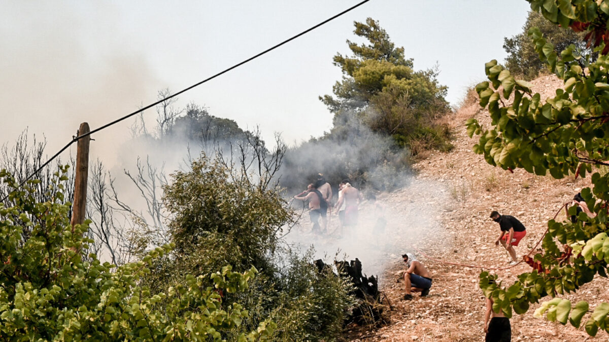 Φωτιά στην Πάτρα