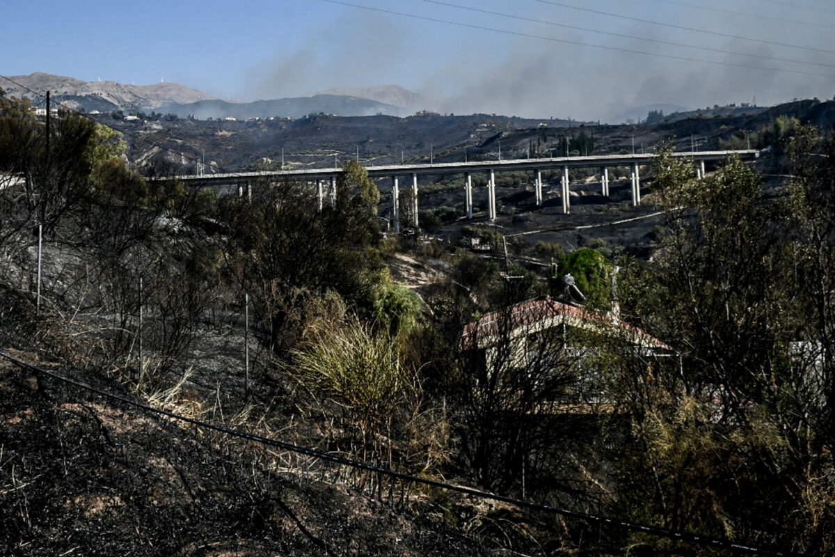 Γέφυρα μετά τη φωτιά στην Πάτρα