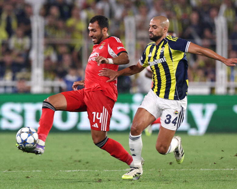 Champions League: Άντεξε με 10 παίκτες η Μπενφίκα του Βαγγέλη Παυλίδη, «πεντάρα» από την Μπόντο Γκλιμτ