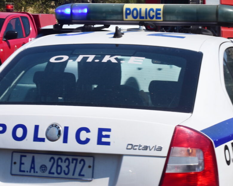 Θεσσαλονίκη: Συνελήφθη υπάλληλος της ΑΑΔΕ για δωροδοκία – Είχε ζητήσει 4.000 ευρώ και ένα κινητό