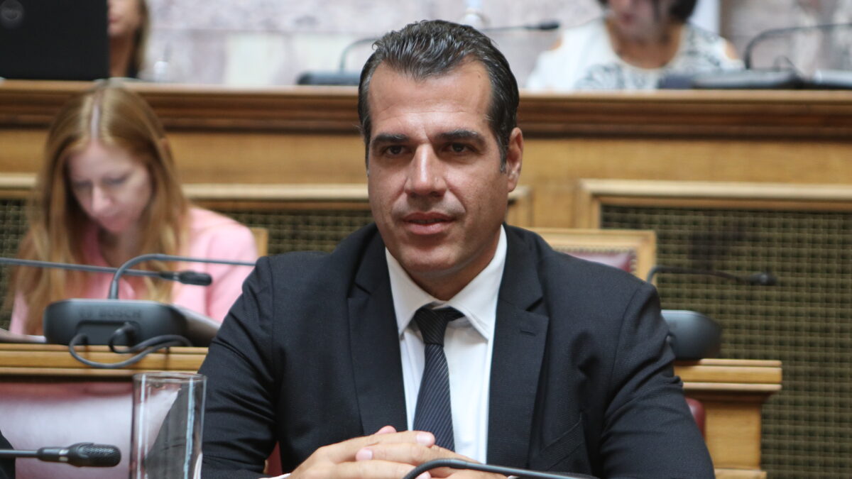 Ο υπουργός Μετανάστευσης και Ασύλου Θάνος Πλεύρης