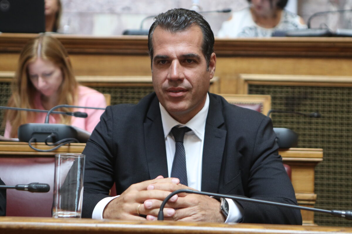 Ο υπουργός Μετανάστευσης και Ασύλου Θάνος Πλεύρης