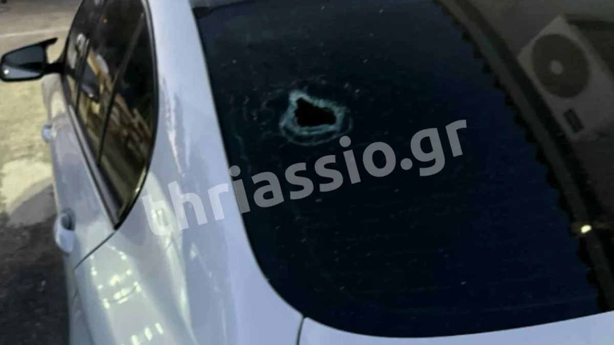 Σημάδια από σφαίρες σε αυτοκίνητο στον Ασπρόπυργο