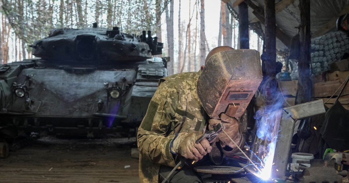 Reuters: Russia bypasses Western sanctions – State Industrial Company supplies weapons systems by Siemens