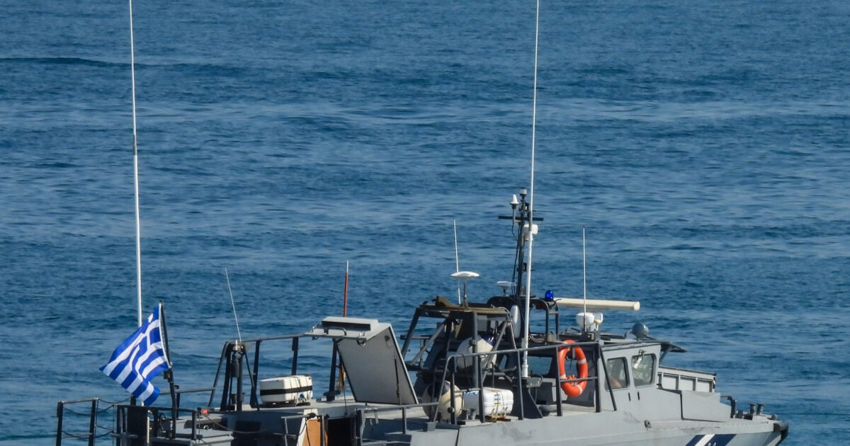 12 -year -old and 20 -year -old surveys who went for snorkeling and missing in Halkidiki