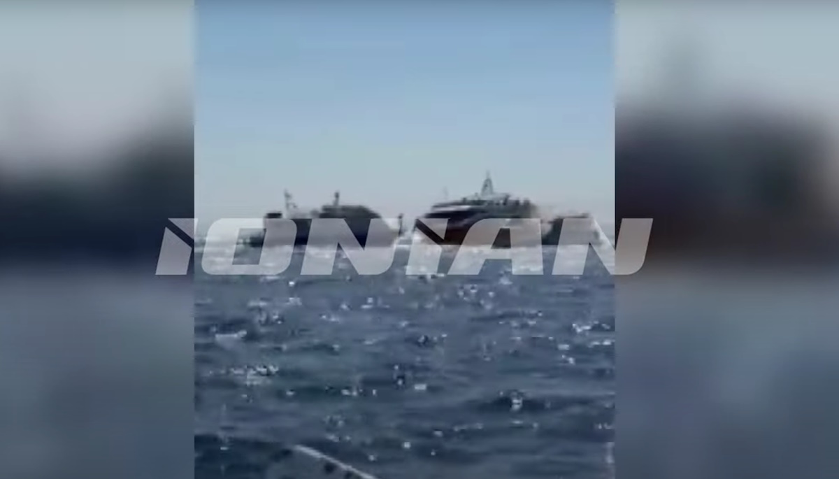 Το σκάφος που πήρε φωτιά στη Ζάκυνθο