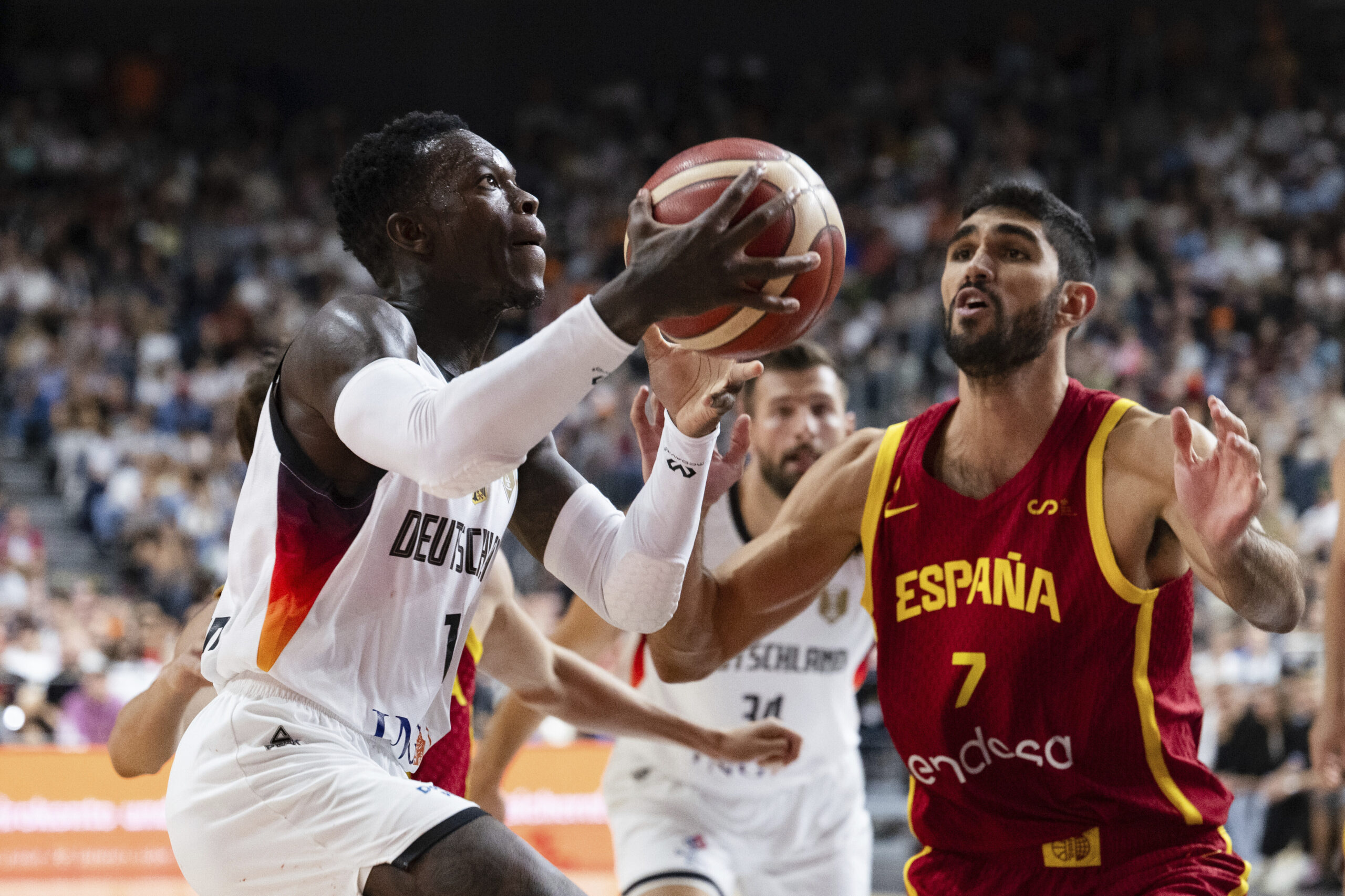 Germany - Spain Ο Αλντάμα με τον Σρόντερ