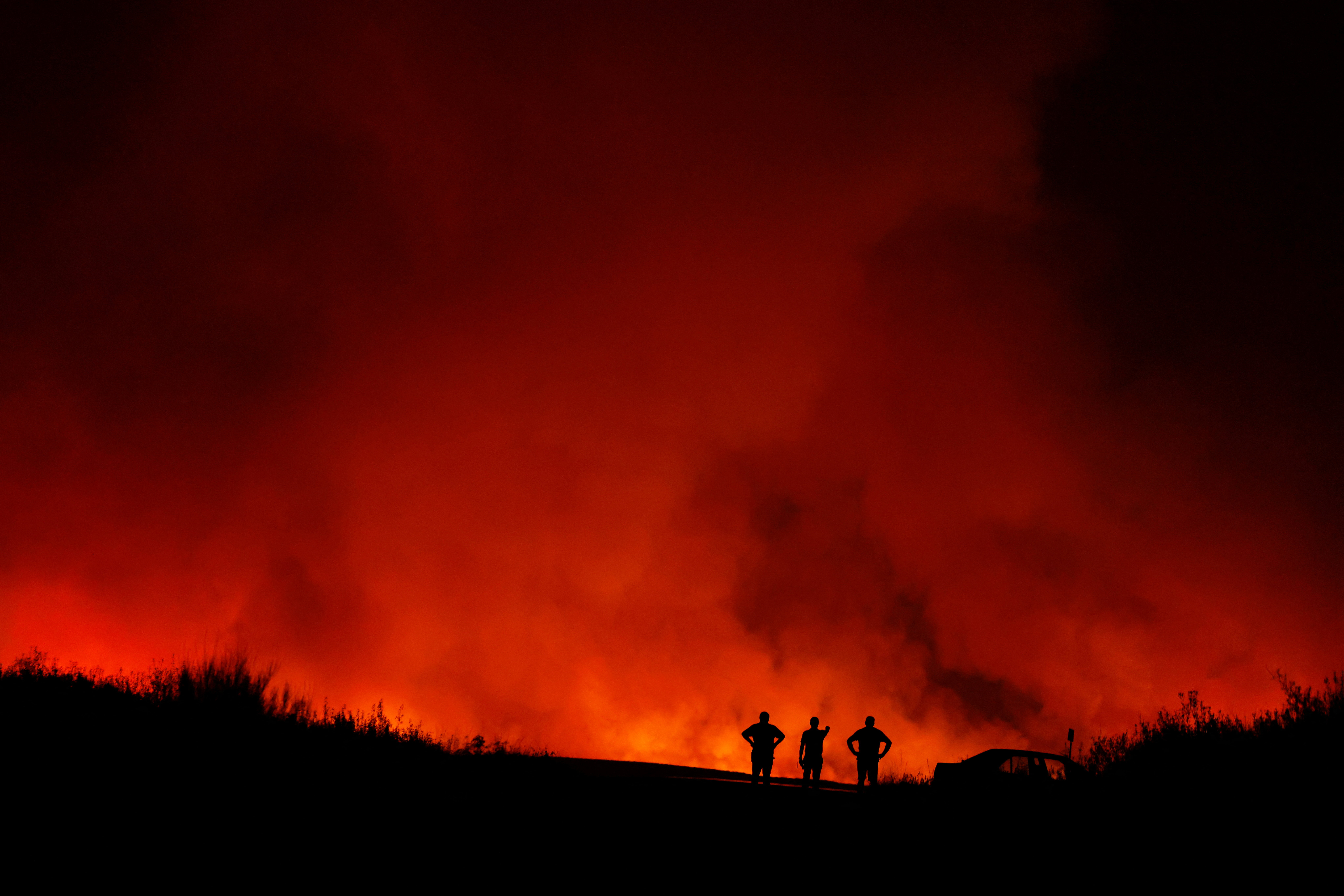 Huge fiery front in Spain