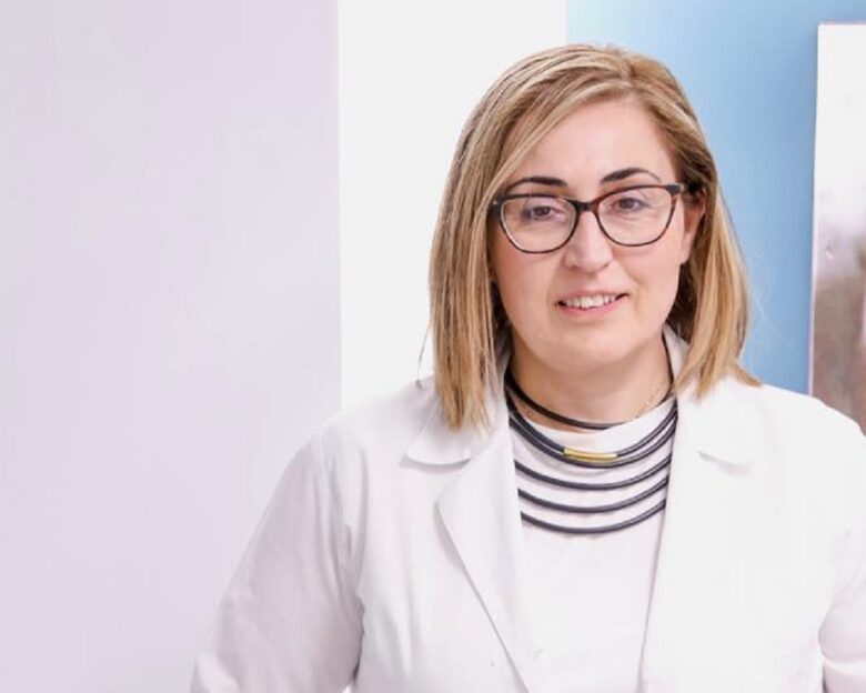 H Στέλλα Αραμπατζή θα πάρει τη θέση του Απόστολου Βεσυρόπουλου ως πρώτη επιλαχούσα στην Ημαθία