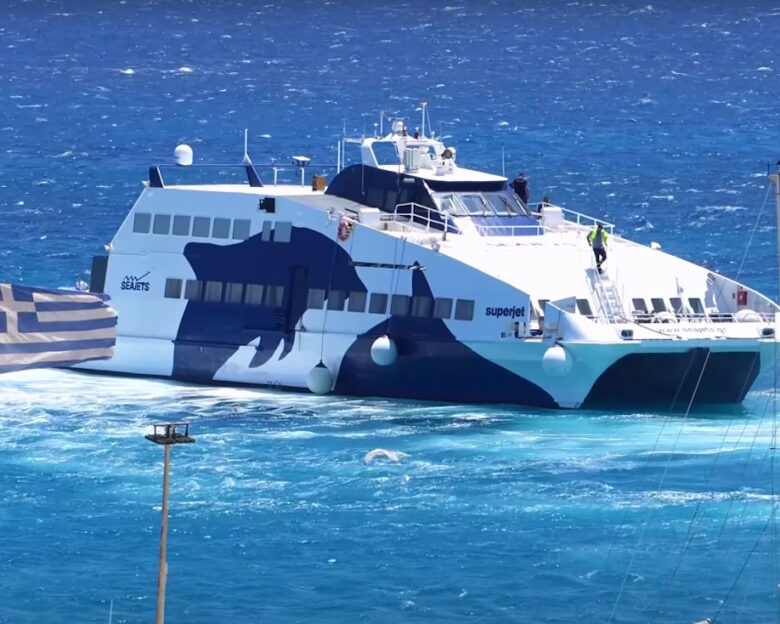 Βίντεο από τη μάχη του «Superjet» με τους ανέμους στα Κουφονήσια – Δαμάζοντας τα κύματα