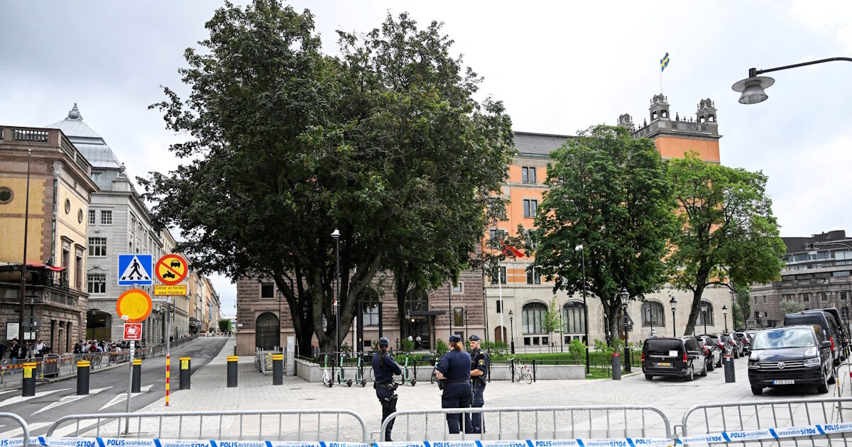 Shots in Sweden near a mosque in the city of Orembro – reports of injuries