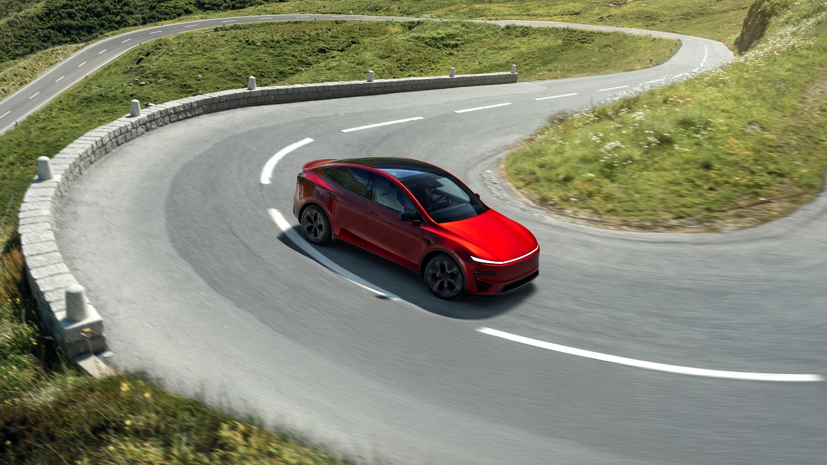 tesla-new-model-y-performance